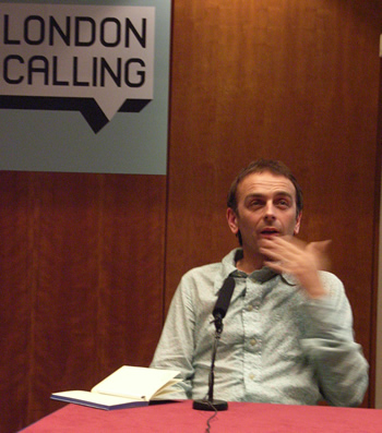 Karl Hyde of Underworld photographed at London Calling 2006 by MC Rebbe